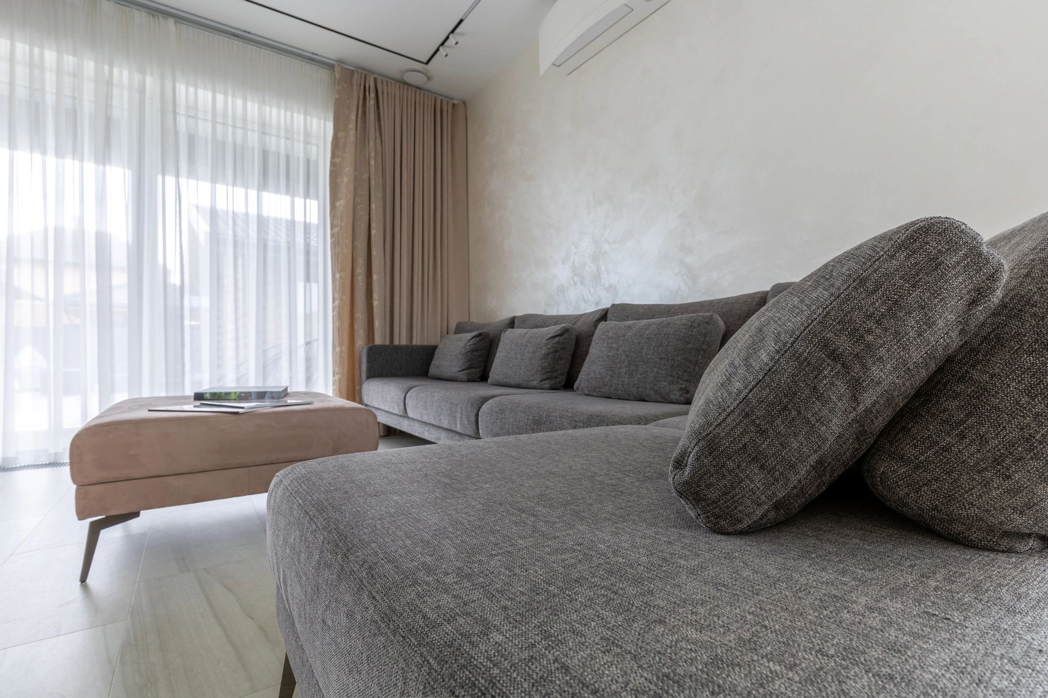 Custom outdoor blind and shade solution for a Tocumwal property